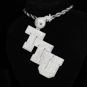 Colgante de Plata 925 con Nombre Vertical de Moissanita Redonda Iced Out para Hombre, Estilo Hip Hop Rapper Bling, Collar con Colgante Bust Down - Product Image 2