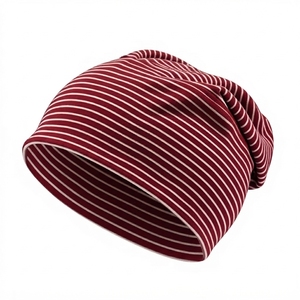 Casquette d'hiver tricotée unisexe en polyester rayée avec logo personnalisé, effet phosphorescent, idéale pour les voyages - Product Image 5