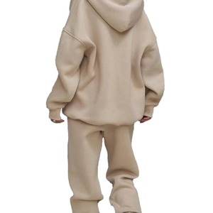 Ensemble de survêtement homme personnalisé avec logo, coupe ample et oversize, comprenant un sweat à capuche court zippé et un pantalon large, 2 pièces - Product Image 2