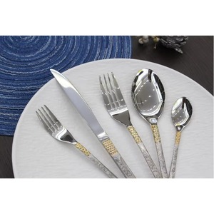 Ensemble de couverts en acier inoxydable durable, design moderne et élégant, écologique, qualité supérieure, rehausse l'esthétique de la table - Product Image 3