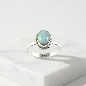 Bague en argent sterling 925 avec opale éthiopienne, bijoux faits à la main, pierre précieuse naturelle, cabochon ovale, bague statement, style bohème, à porter au quotidien - Product Image 4