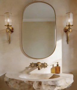 Miroir de salle de bain minimaliste en forme de capsule, miroir mural ovale moderne en laiton authentique, élégant miroir décoratif en forme de pilule pour l'entrée de la maison - Product Image 1