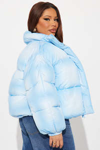 Chaqueta Acolchada Premium para Mujer, Diseño Personalizado, Resistente al Viento, Cierre de Cremallera, Bolsillos Laterales - Product Image 4