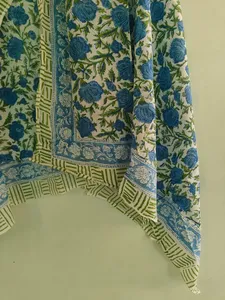 Écharpe Sarong Pareo d'été en Voile de Coton Floral Bohème, Légère, Respirante et à Séchage Rapide, Vente en Gros - Product Image 2