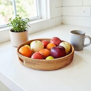 LUCIA Bandeja Redonda de Mimbre Tejida a Mano, Bandeja Decorativa de Mimbre con Asas Recortadas para Mesa de Centro, Uso en el Hogar y Hoteles, Venta al por Mayor - Product Image 2