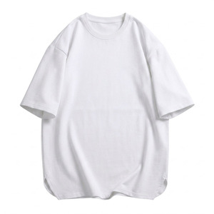 Ensemble 2 pièces pour homme : T-shirt oversize à manches courtes et col rond avec épaules tombantes et short assorti à taille élastique - Product Image 3