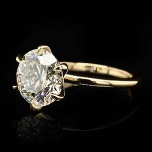 Anillo de Diamante Solitario en Oro Amarillo de 14K, Corte Cojín, Joyería de Compromiso Nupcial - Product Image 3