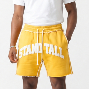 Shorts en molleton de coton épais et respirant pour homme, avec broderie de lettres, taille à cordon de serrage et poches latérales, style streetwear - Product Image 1