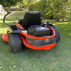 Cortadora de césped Kubota, equipo profesional para cortar césped, diseñado para trabajos de paisajismo de alta productividad - Product Image 3