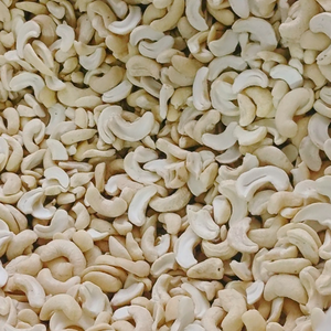 Hot Sale SANTIGO <b>Nuts</b> <b>Kernels</b> Kaju Cashew <b>Nuts</b> Broken Kaju Low MOQ - Product Image 1
