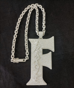 Collar con colgante de diamante moissanita letra F, plata de ley 925 - Product Image 1