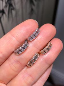 Pendientes de Aro de Oro Amarillo de 14K con Diamantes Cultivados en Laboratorio de Corte Esmeralda, Engaste de Media Bisel, Regalo de Lujo para Mujer, para Fiestas y Eventos - Product Image 4