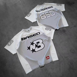 เสื้อยืดเจอร์ซีย์ตาข่ายแขนสั้นทรงโอเวอร์ไซส์พิมพ์ลายโลโก้ด้านหน้าแบบซับลิเมชั่นสำหรับผู้ชาย ระบายอากาศได้ดี แห้งเร็ว ลายเรียบ - Product Image 1