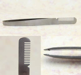 Pince à épiler de luxe haut de gamme, faite à la main, en acier inoxydable, ultra-affûtée, à pointe inclinée, avec peigne intégré pour la définition des sourcils - Product Image 5
