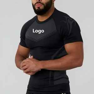T-shirt de sport de haute qualité, vêtements de fitness, t-shirt de gym à bas prix, t-shirt de gym en vente en ligne, fabriqué au Pakistan - Product Image 1