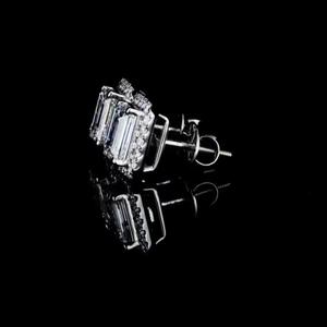 Boucles d'oreilles en or 9 carats avec diamants de laboratoire certifiés 1,00 carat taille émeraude couleur H, pureté VVS2, pour homme, cadeau de luxe pour fiançailles et mariage - Product Image 2