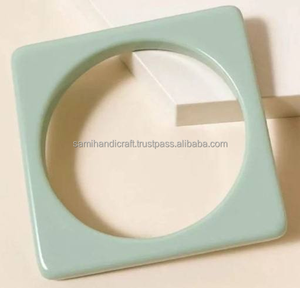 Bracelet en résine sur mesure avec perles de cuivre diamants Bracelets personnalisés de style classique pour les anniversaires - Product Image 4