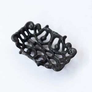 จานสบู่โลหะลายดอกไม้ตกแต่งสำหรับห้องน้ำ อ่างล้างจานในครัว และเป็นโซลูชั่นจัดระเบียบบ้านอย่างมีสไตล์ - Product Image 1