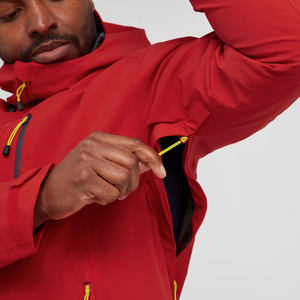 Chaqueta con capucha softshell personalizada para hombre, informal, para exteriores, con cremallera completa, resistente al agua y al viento, con bolsillos utilitarios, ligera. - Product Image 4