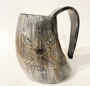 Taza vikinga jarra de cerveza hecha a mano de cuerno de búfalo logotipo personalizado regalo de padrino - Product Image 2