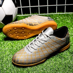 Zapatos de Fútbol Deportivos Profesionales de Alta Calidad para Hombre y Mujer, Diseño Personalizado, Tacos Atléticos de Alta Calidad - Product Image 4