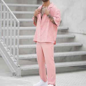 ชุดวอร์มผู้ชายสำหรับฤดูร้อน ผลิตจากผ้าระบายอากาศได้ดี เป็นมิตรต่อสิ่งแวดล้อม ผลิตด้วยวิธีที่เป็นธรรม ทนทาน เหมาะสำหรับสวมใส่ทุกวัน - Product Image 3