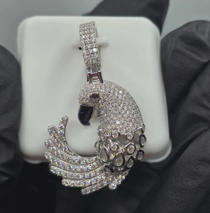 Pendentif Perroquet en Moissanite, Breloque Oiseau, Bijou Suspendu en Argent avec Zircon Cubique, Cadeau - Product Image 4