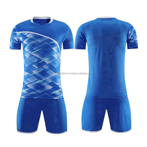 Uniforme de Fútbol Personalizado de Alta Calidad con Logotipo Impreso, Transpirable, Ligero, 100% Poliéster, el Mejor Diseño para Hombres y Mujeres - Product Image 6