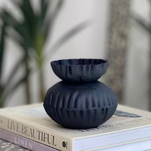 Ensemble d'encensoirs arabes en métal avec finition en poudre multicolore, design plissé, idéal pour la diffusion d'arômes, la méditation - Product Image 4