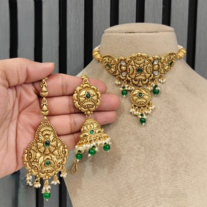 Magnifique ensemble collier et boucles d'oreilles en moissanite plaqué or de qualité supérieure, style antique, pour collection de mariage. - Product Image 2