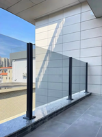 Rampe en verre stratifié haute résistance anti-impact pour escaliers modernes et villas