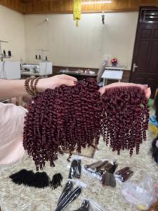 Pelo de trama rizado Pixie color Burdeos al por mayor con cierre de encaje pelo virgen vietnamita crudo con el mejor precio para mayoristas - Product Image 2