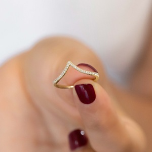 แหวนเพชรทองคำแท้รูปเชฟรอน: แหวนรูปตัว "V" แบบซ้อนได้ - Product Image 3