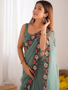 Sari de organza de diseño Bollywood para mujer, bordado y adornado, con blusa sin coser (verde claro) - Product Image 5