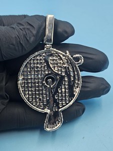 Colgante Personalizado de Plata 925 con Moissanita y Diamantes, Estilo Iced Out, para Regalos de Cumpleaños, Inspirado en Raperos de Hip Hop - Product Image 6