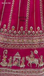Conjunto de lehenga semisellado de seda premium para bodas con lentejuelas y cuentas hechas a mano, y hilo Zari con motivos multicolor. Proveedor indio. - Product Image 2