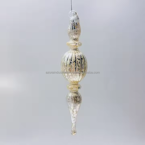 เครื่องประดับตกแต่งต้นคริสต์มาสแบบแขวนทันสมัยจาก Azora Industries ทำจากโลหะเคลือบแก้วปรอท เป็นมิตรกับสิ่งแวดล้อม ออกแบบโลโก้ได้ตามต้องการ - Product Image 1