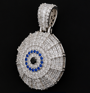 Colgante de Moissanita Orelia Luxe Ojo Turco Personalizado, Corte Baguette, Totalmente Engastado, Chapado en Plata 9K 18K, Joyería Unisex para Fiesta Hip Hop - Product Image 3