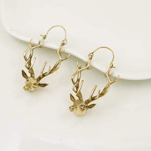 Boucles d'oreilles pendantes bohèmes en forme de tête de cerf plaquées or, style vintage, en alliage, unisexe, cadeau tendance - Product Image 4
