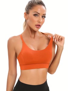 Soutien-gorge de sport léger et sans coutures pour femme, respectueux de l'environnement, avec bretelles en Y - Soutien moyen, idéal pour le yoga et l'entraînement - Product Image 4