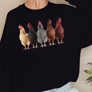 Cinq poulets colorés dans une rangée de pulls molletonnés pour femmes - Product Image 4