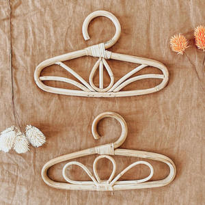 Accesorios de tienda de ropa perchas de ratán percha de nuevo diseño para bikini traje de baño sujetador exhibición - Product Image 1