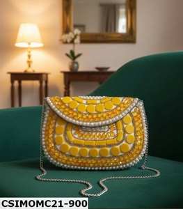 Pochette élégante moderne vintage, sac à bandoulière ethnique en métal poli antique avec sculpture en mosaïque, idéal pour les soirées - Product Image 4