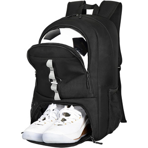 Sacs à dos de football respirants personnalisés avec fermeture éclair, sacs d'équipe sportive, équipement d'entraînement de football, légers, durables, fabricant OEM Pakistan - Product Image 1
