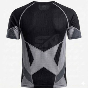 T-shirt de sport confortable pour homme avec tissu anti-humidité, adapté à l'entraînement, aux exercices et aux courses en plein air. - Product Image 2