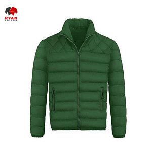 เสื้อแจ็คเก็ตซอฟต์เชลล์แบบออกแบบเองสำหรับผู้ชาย พร้อมโลโก้แบบกำหนดเอง ดีไซน์กระเป๋าแบบ ODM รุ่น Ryan Pro Gear - Product Image 2