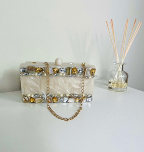 Colección de bolsos de mano de resina con purpurina brillante para mujer más vendida para fiesta Día de San Valentín Día de la madre - Product Image 1