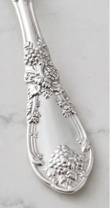 Ensemble de fourchettes élégantes en métal avec manche à motif floral, finition miroir haute brillance, passe au lave-vaisselle, idéal pour les couverts de mariage - Product Image 3