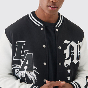 Chaquetas Varsity Oversize para Hombre, Estilo Urbano, Tela Premium, Ribete en Contraste, Cierre con Botones Cubiertos, Bordado Casual a la Moda - Product Image 3