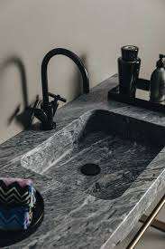 Lavabo de salle de bain en marbre noir de luxe - Product Image 2